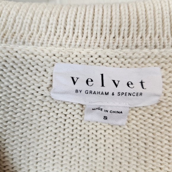 Velevt by Graham & Spencer Lucie Striped Cashmere Blend Vneck Collar Sweater - Picture 10 of 12